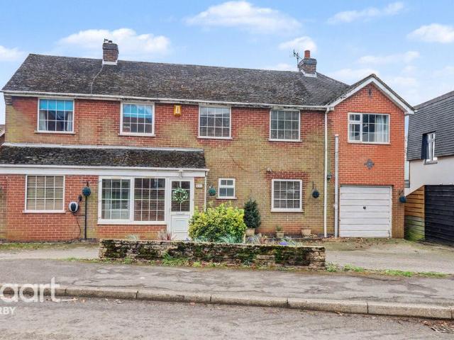 House for sale in Kedleston, East Midlands