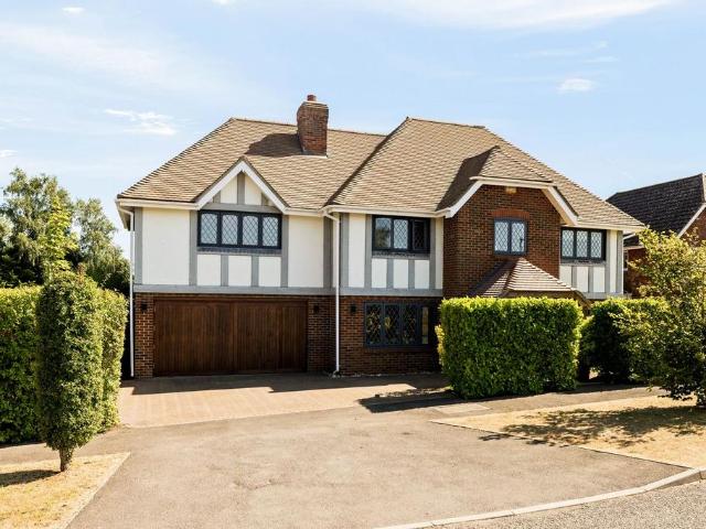 House for sale in Hawkinge, Folkestone