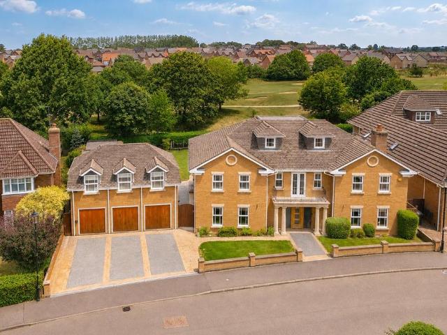 House for sale in Collingtree