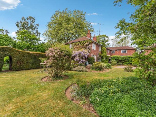 House for sale in Berrick Salome, Oxfordshire