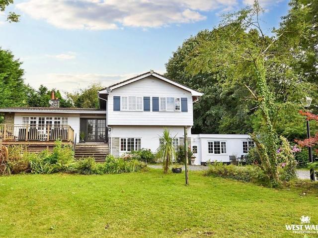 House for sale in Wales