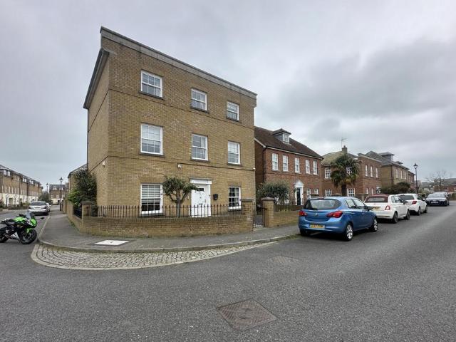 House for sale in Lower Walmer, Dover