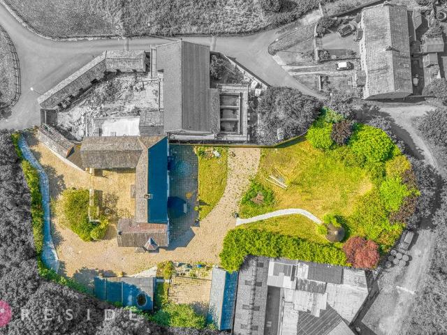 House for sale in Marland, Burnedge