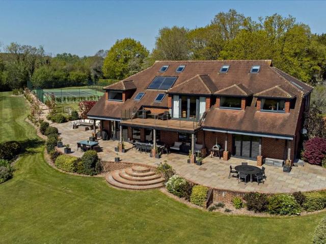 House for sale in Horsham, West Sussex