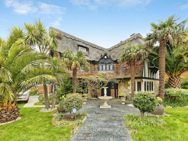 House for sale in Acol, Kent
