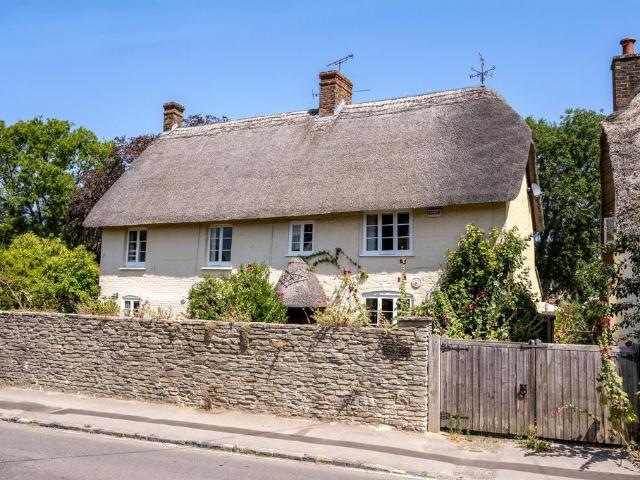 House for sale in Shillingstone, East Dorset