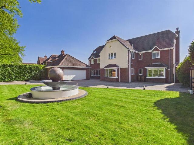 House for sale in Elloughton-cum-Brough, Brough