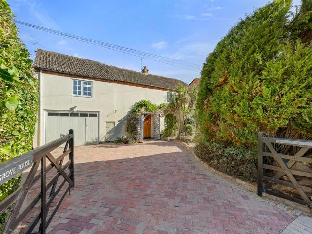 House for sale in Fordham Heath, Essex