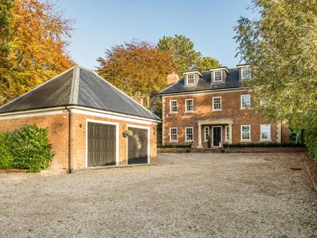 House for sale in Upper Wanborough, Wanborough