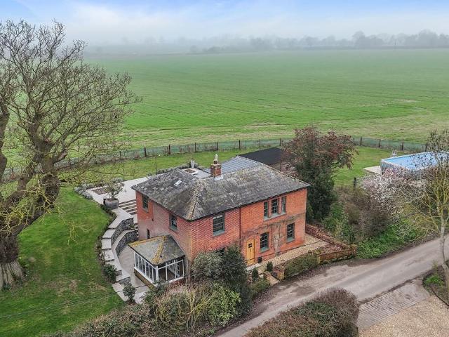 House for sale in Chelmondiston, Suffolk