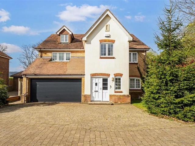 House for sale in Storrington and Sullington, Horsham