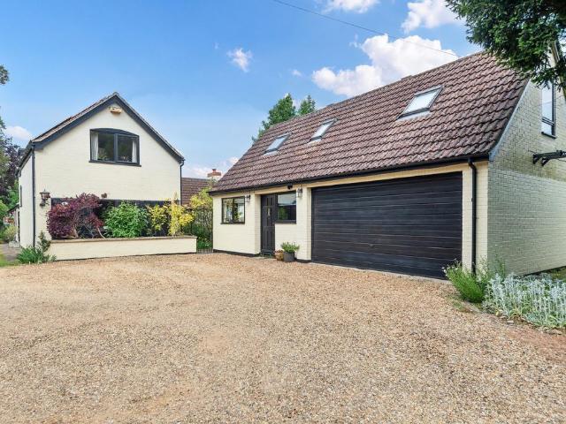 House for sale in Arrington, Cambridgeshire