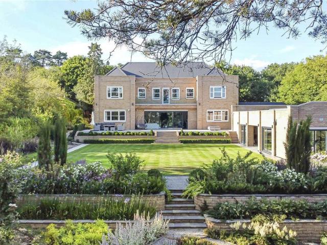 House for sale in Elstree and Borehamwood, Borehamwood