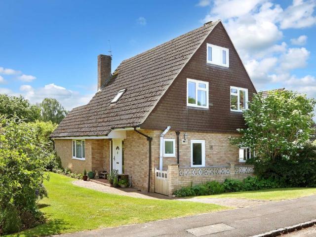 House for sale in Penn, Knotty Green