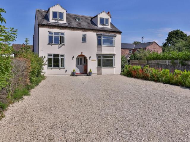 House for sale in Wilberfoss