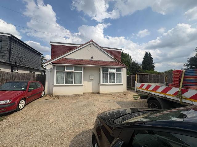 House for sale in Cippenham, Slough
