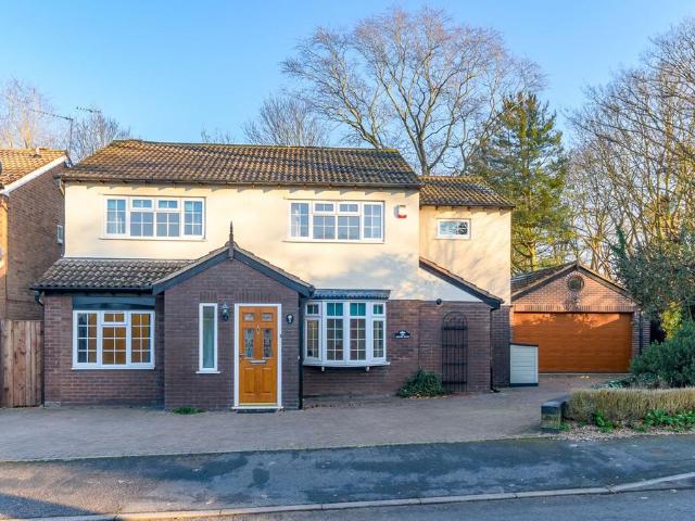 House for sale in Myton Park, Green Close