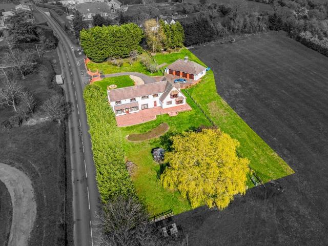 House for sale in Lower Moor, Crookhill