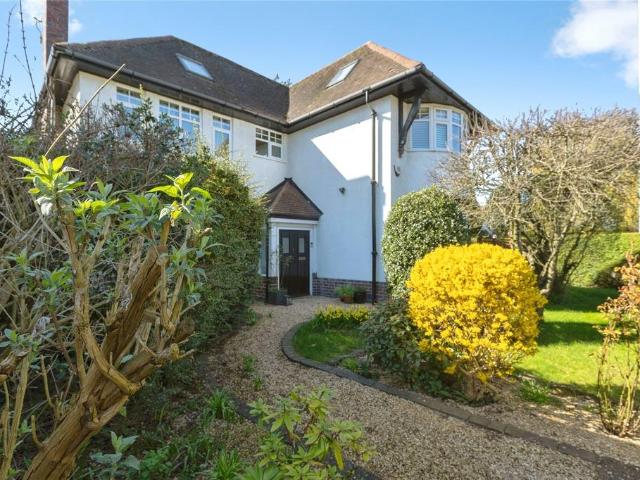 House for sale in Oadby, Leicestershire