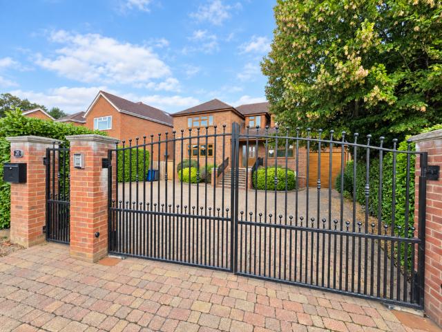 House for sale in Wraysbury