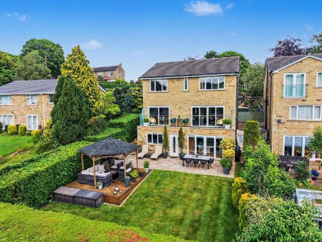 House for sale in Cowcliffe, Huddersfield
