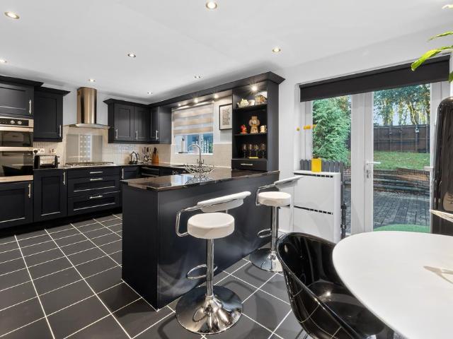 House for sale in Berry Hill, Potters Corner