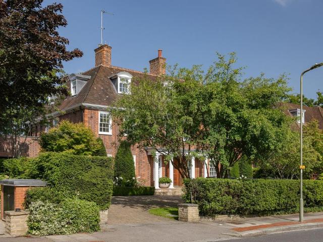 House for sale in Hampstead Garden Suburb, Greater London