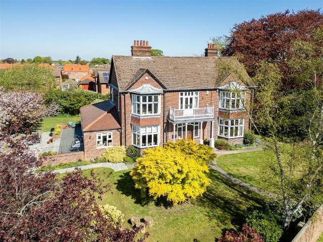 House for sale in Upper Poppleton, York