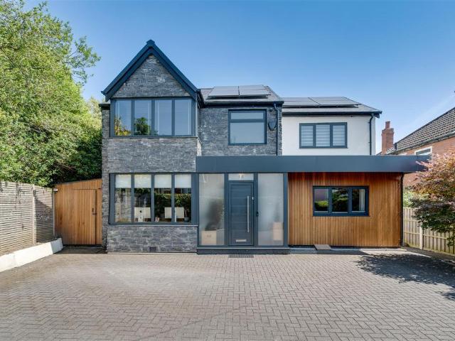 House for sale in West Yorkshire