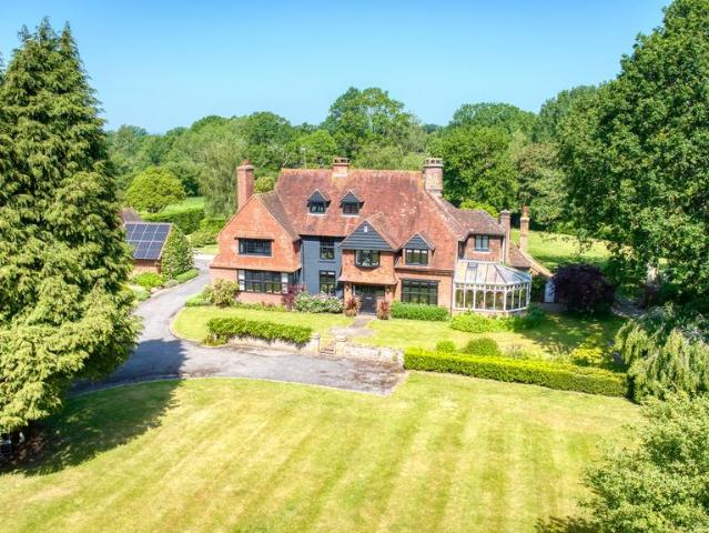 House for sale in Horsham, West Sussex