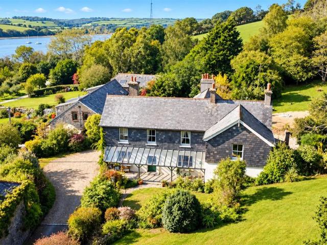 House for sale in Weir Quay, West Devon