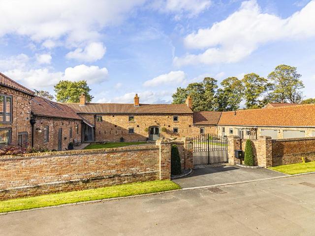 House for sale in Barton In Fabis, East Midlands