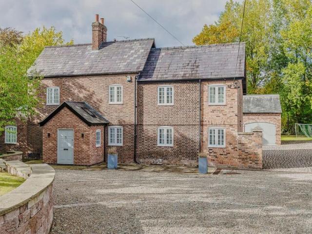 House for sale in Kelsall