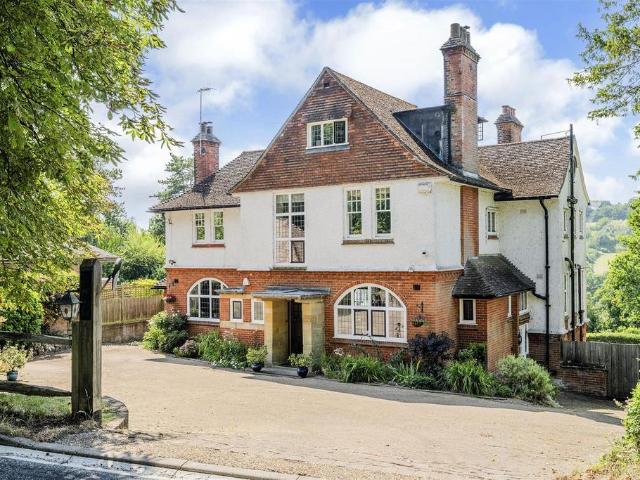 House for sale in Red Hill, Surrey