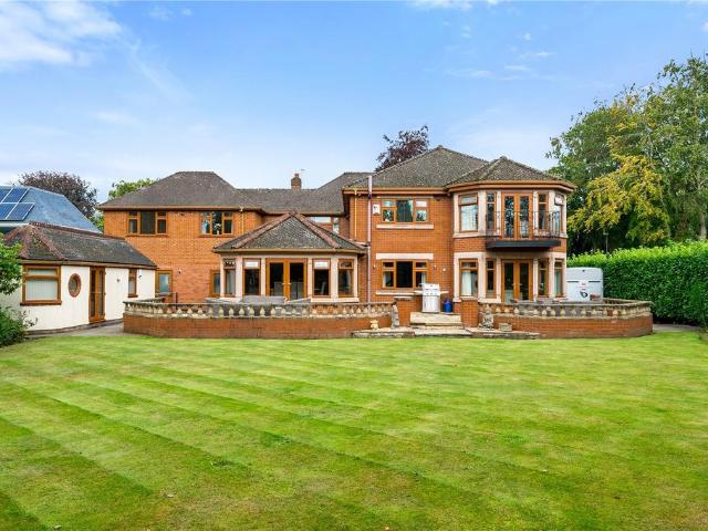 House for sale in Roby Mill, Lancashire