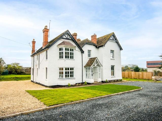 House for sale in Leigh, Forthampton