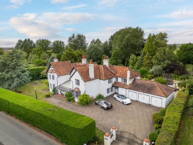 House for sale in Pouchen End, Hertfordshire