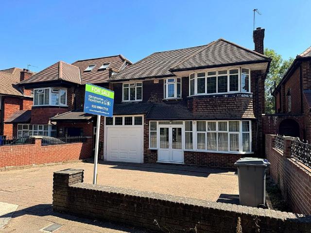 House for sale in Kingsbury, Greater London