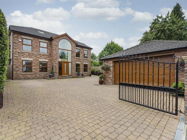 House for sale in West Yorkshire