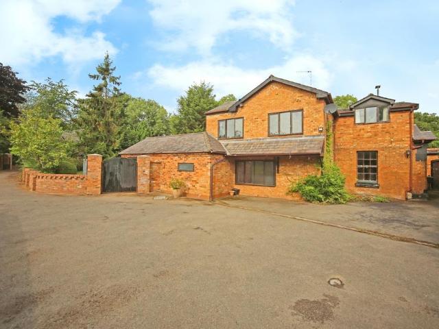 House for sale in Hatton Rock, Stratford-on-Avon