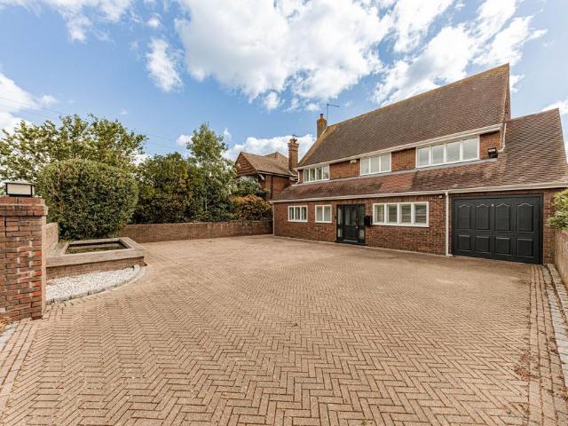 House for sale in Oad Street, Kent