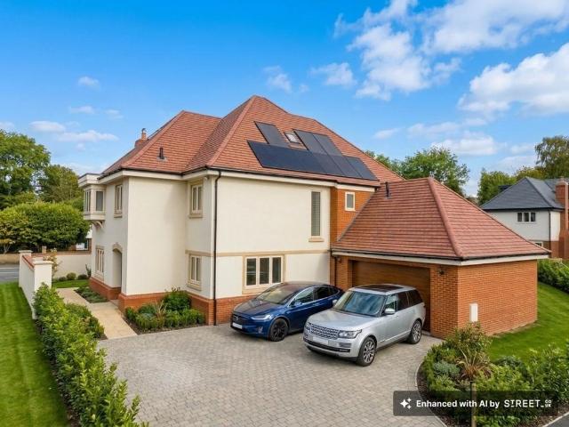 House for sale in Roe Green, Salford