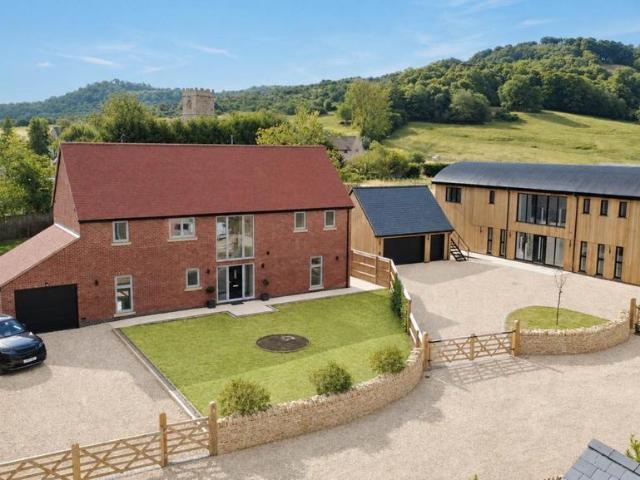 House for sale in Teddington, Tewkesbury