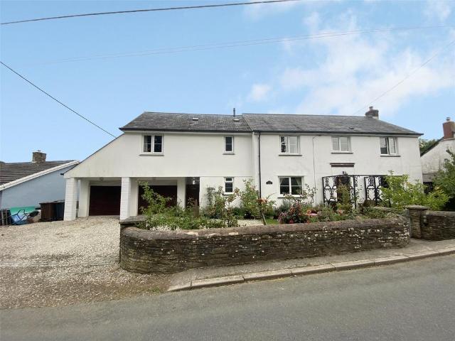 House for sale in North Petherwin, Cornwall