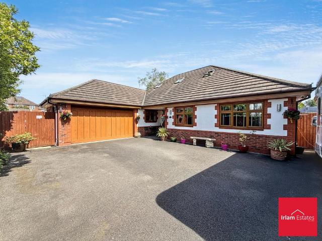 House for sale in Lower Irlam, Salford