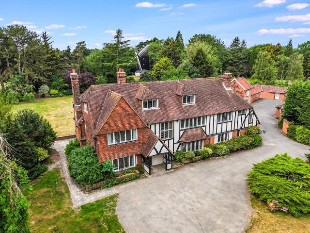 House for sale in Ingatestone and Fryerning, Navestock Side