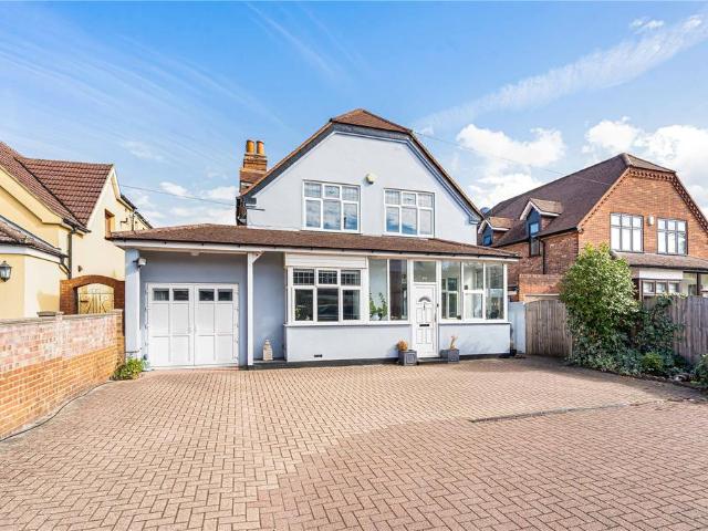 House for sale in Thorpe Lea, Runnymede