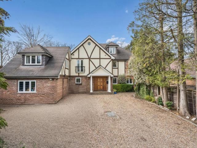 House for sale in Gerrards Cross, Denham