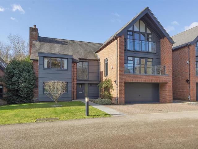 House for sale in Leybourne, Bourne Vale