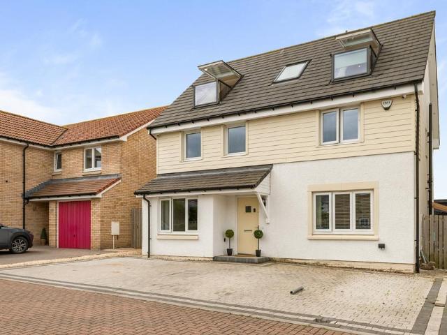 House for sale in Calderwood, Ormiston
